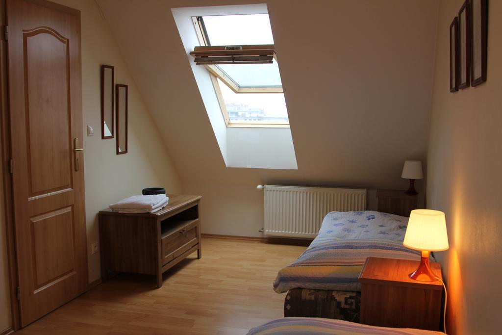 Apartmany Racianska Bratislava Bilik gambar